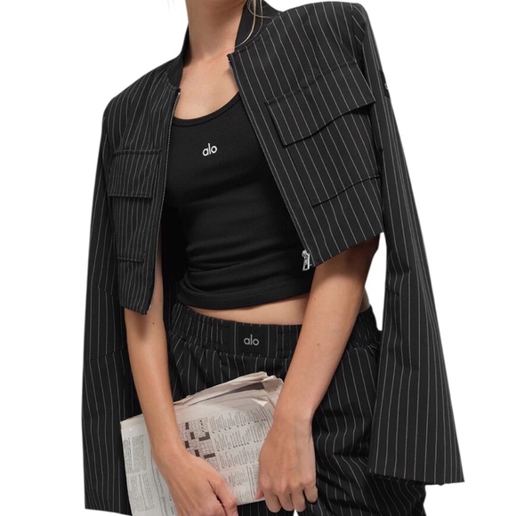 Alo Yoga Cropped Pinstripe Main Character Full Zip Jacket Black/Titanium XS